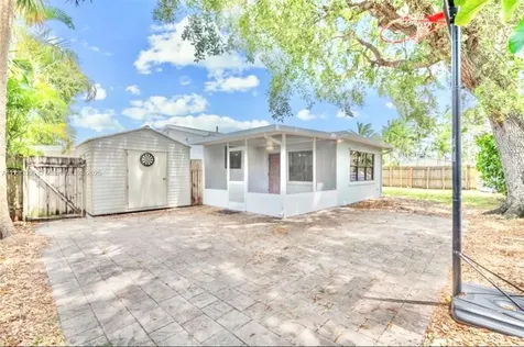 1100 N 31st Court Hollywood FL 33021