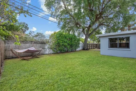 1100 N 31st Court Hollywood FL 33021