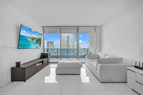 200 Biscayne Boulevard Way Miami FL 33131