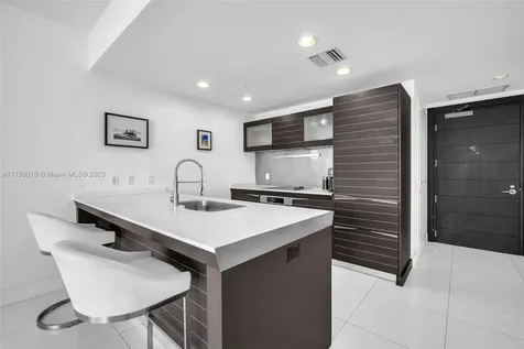 200 Biscayne Boulevard Way Miami FL 33131