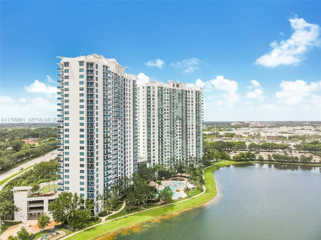 2681 N Flamingo Road Sunrise FL 33323