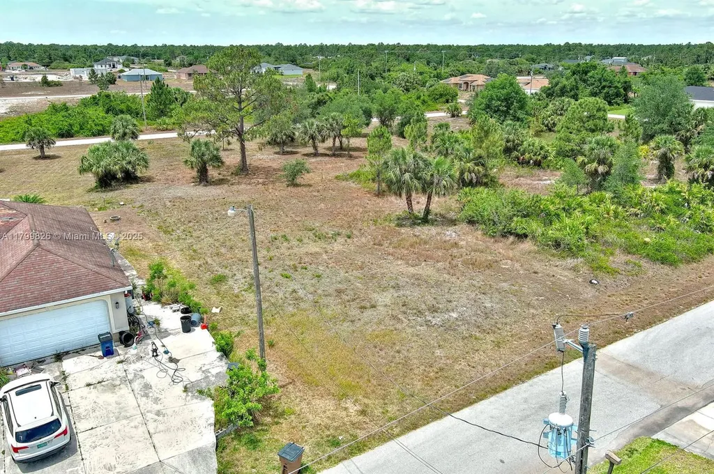 914 S Mercury Avenue Lehigh Acres FL 33974