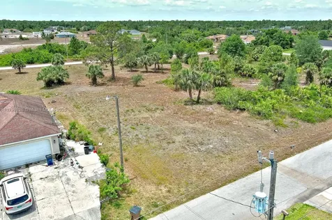 914 S Mercury Avenue Lehigh Acres FL 33974