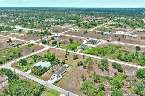 914 S Mercury Avenue Lehigh Acres FL 33974