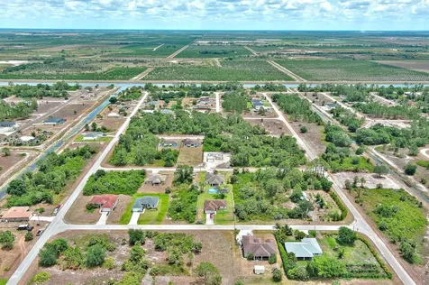 914 S Mercury Avenue Lehigh Acres FL 33974