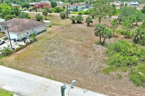 914 S Mercury Avenue Lehigh Acres FL 33974
