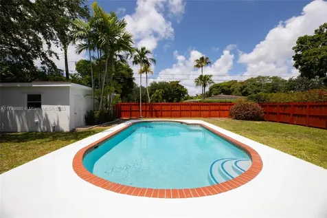12000 NE 11th Court Biscayne Park FL 33161