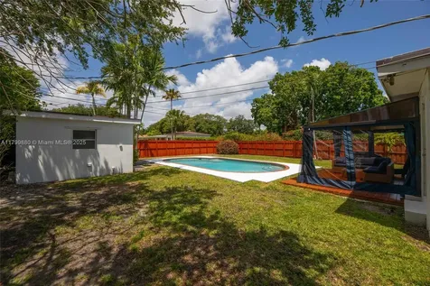 12000 NE 11th Court Biscayne Park FL 33161