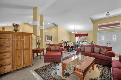 6684 Brookhurst Circle Lake Worth FL 33463