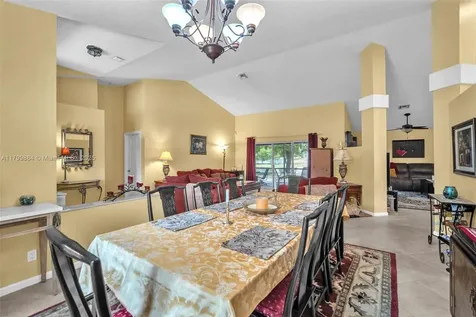 6684 Brookhurst Circle Lake Worth FL 33463