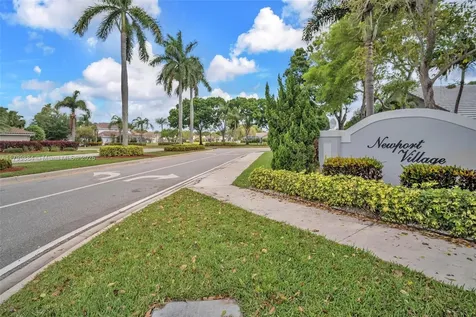 6684 Brookhurst Circle Lake Worth FL 33463