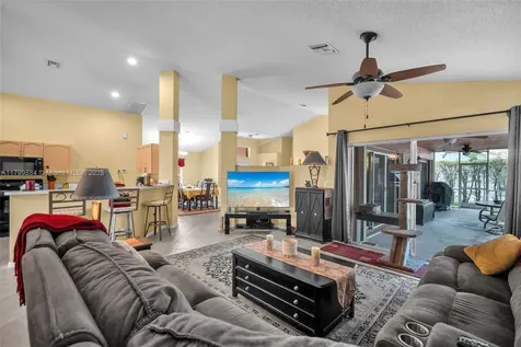 6684 Brookhurst Circle Lake Worth FL 33463