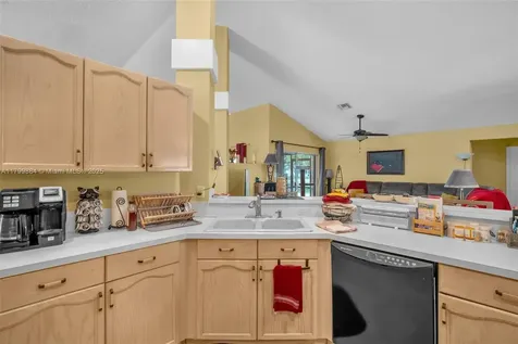 6684 Brookhurst Circle Lake Worth FL 33463