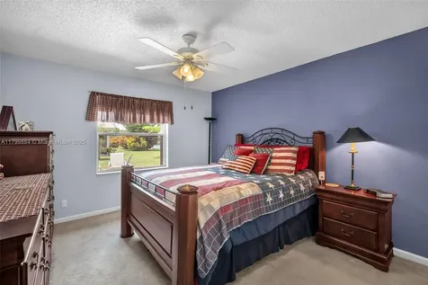6684 Brookhurst Circle Lake Worth FL 33463