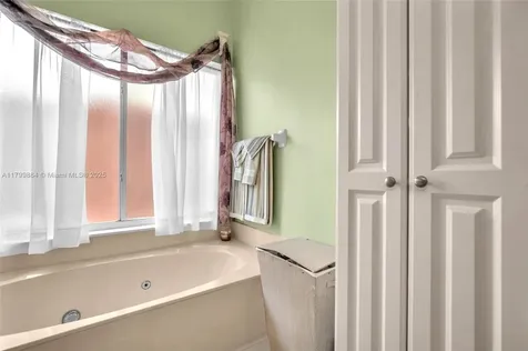 6684 Brookhurst Circle Lake Worth FL 33463