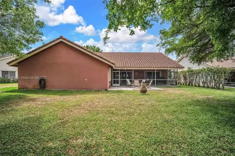 6684 Brookhurst Circle Lake Worth FL 33463