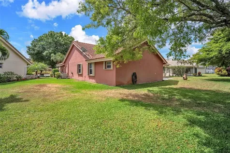 6684 Brookhurst Circle Lake Worth FL 33463