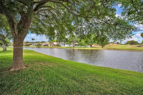 6684 Brookhurst Circle Lake Worth FL 33463