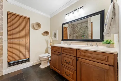 2421 NW 102nd Way Pembroke Pines FL 33026