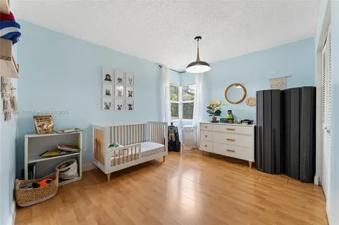 2421 NW 102nd Way Pembroke Pines FL 33026