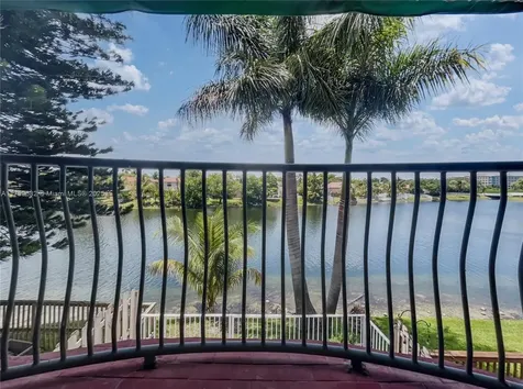 1409 NW 126th Way Sunrise FL 33323