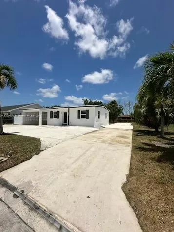10411 SW 184th Street Cutler Bay FL 33157