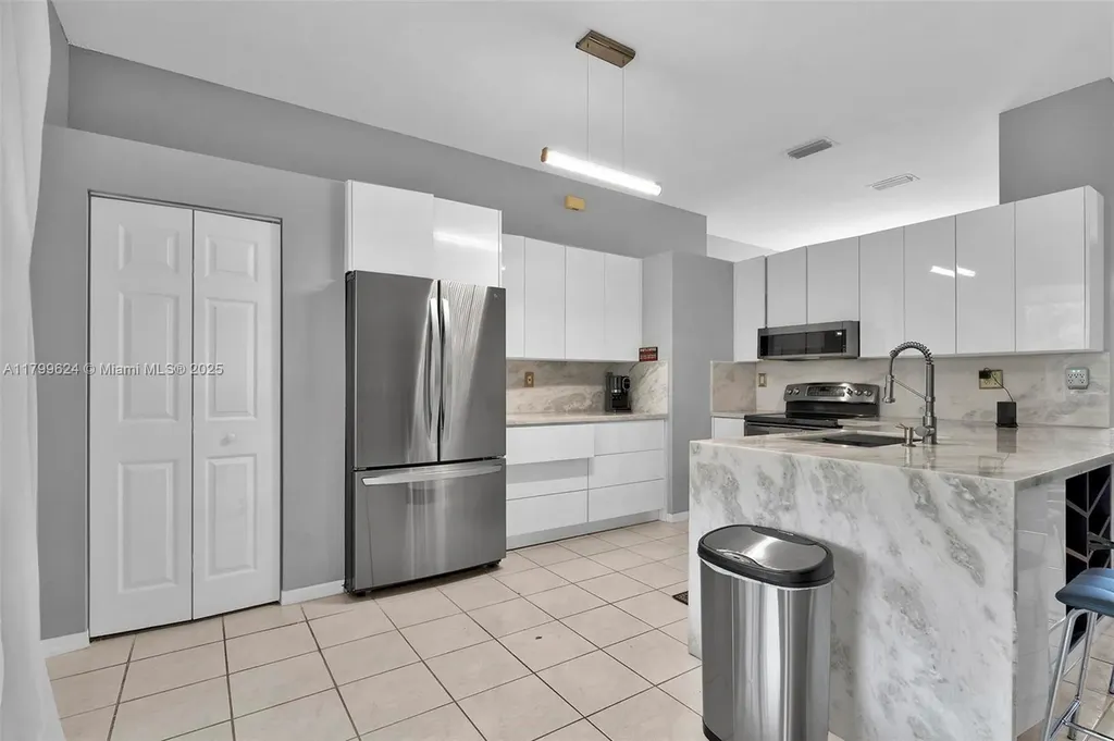 2625 SE 5th Court Homestead FL 33033