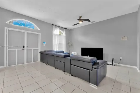2625 SE 5th Court Homestead FL 33033
