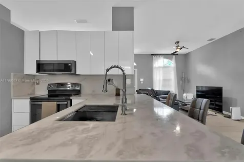 2625 SE 5th Court Homestead FL 33033