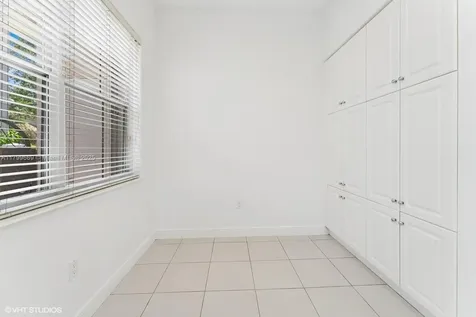 1576 Breakwater Terrace Hollywood FL 33019
