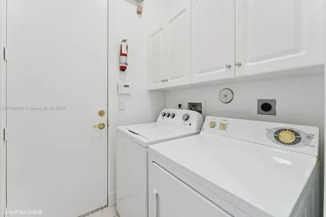 1576 Breakwater Terrace Hollywood FL 33019