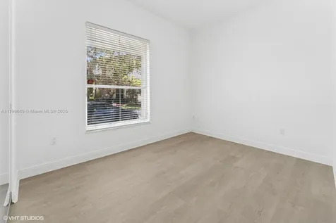1576 Breakwater Terrace Hollywood FL 33019