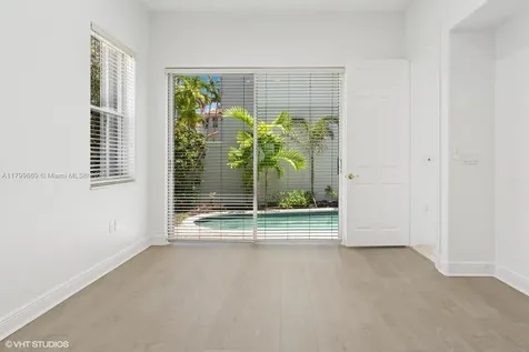 1576 Breakwater Terrace Hollywood FL 33019