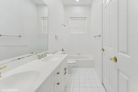 1576 Breakwater Terrace Hollywood FL 33019