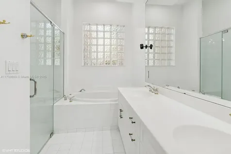1576 Breakwater Terrace Hollywood FL 33019