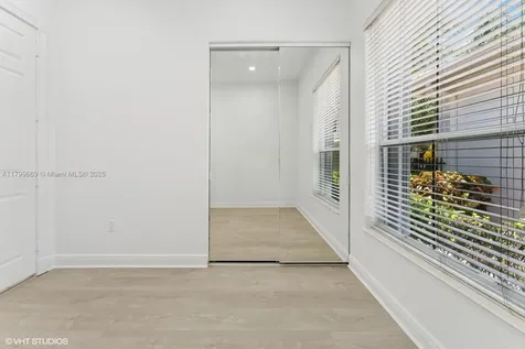 1576 Breakwater Terrace Hollywood FL 33019