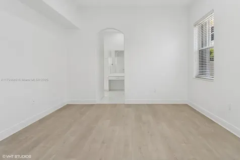 1576 Breakwater Terrace Hollywood FL 33019