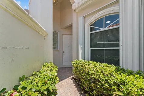 1576 Breakwater Terrace Hollywood FL 33019