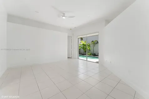 1576 Breakwater Terrace Hollywood FL 33019
