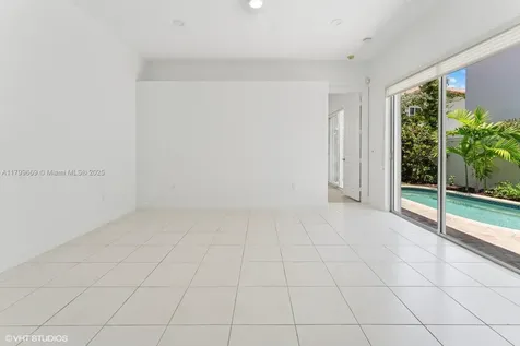1576 Breakwater Terrace Hollywood FL 33019
