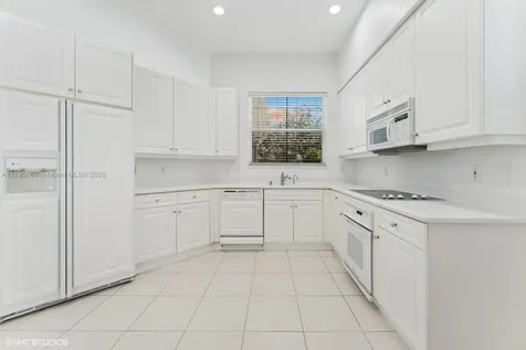 1576 Breakwater Terrace Hollywood FL 33019