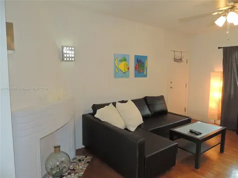 1215 Meridian Avenue Miami Beach FL 33139