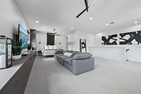 2069 Dickens Terrace Palm Beach Gardens FL 33418