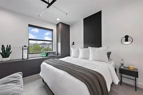 2069 Dickens Terrace Palm Beach Gardens FL 33418