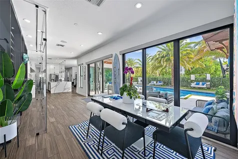 2069 Dickens Terrace Palm Beach Gardens FL 33418