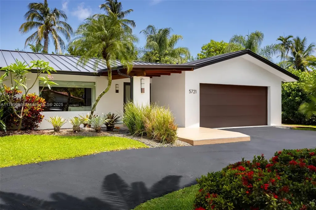 5721 SW 59th Avenue South Miami FL 33143