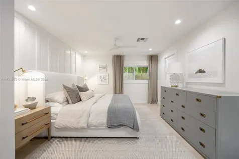 5721 SW 59th Avenue South Miami FL 33143