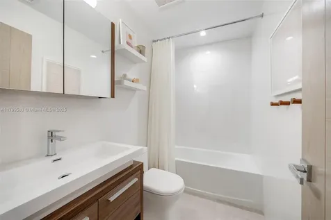 5721 SW 59th Avenue South Miami FL 33143