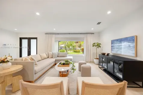 5721 SW 59th Avenue South Miami FL 33143