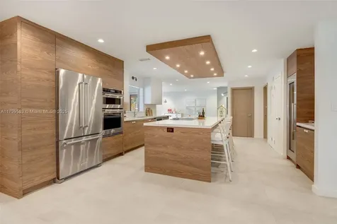5721 SW 59th Avenue South Miami FL 33143